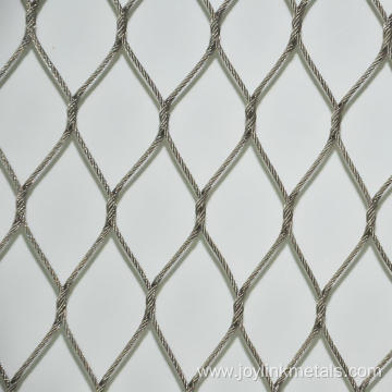 Interwoven stainless cable mesh